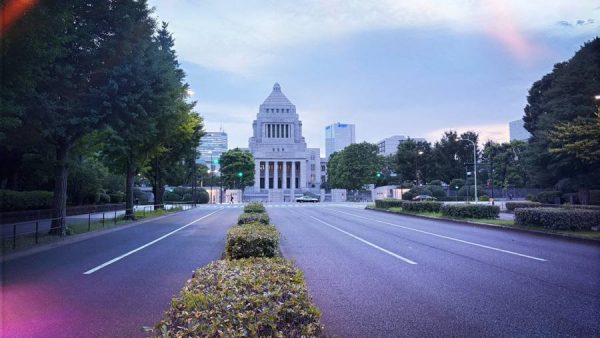 今流行りの、